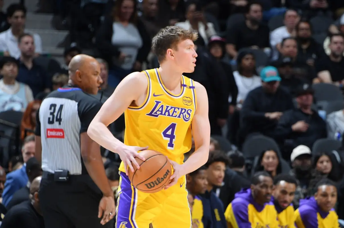 依旧没有起色，克内克特首秀让人失望，他不懂豪门球队的生存之道