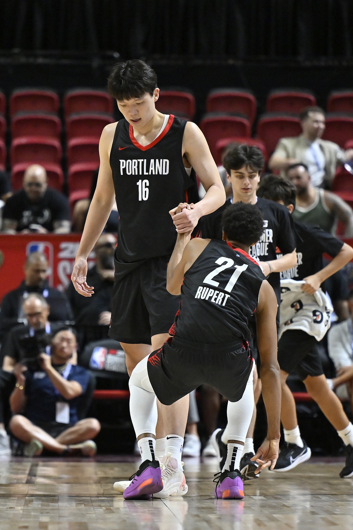 羡慕？老鹰记者甩梗：他不是我的维达斯&amp;也不是你的 他是杨瀚森