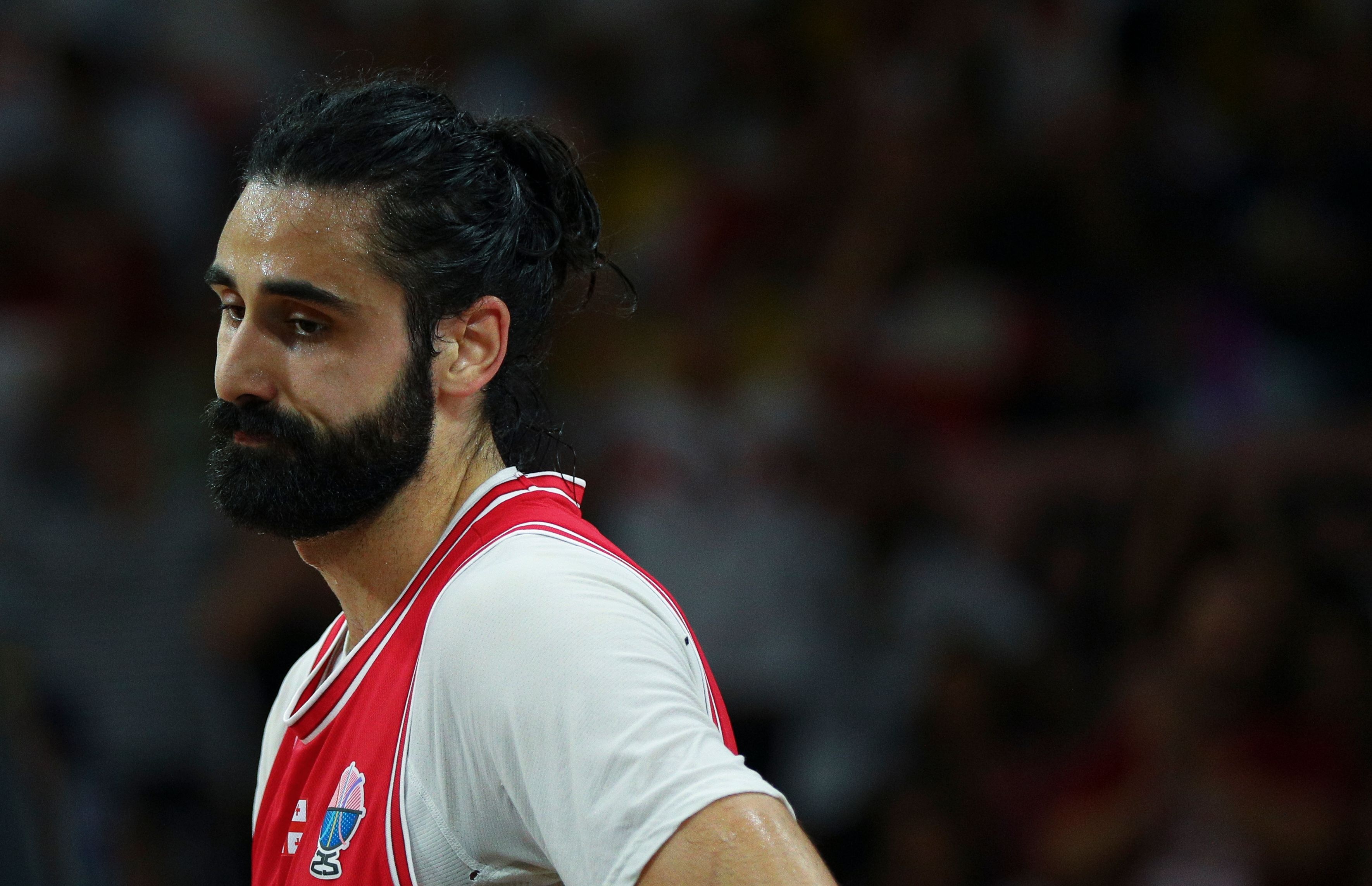 开云在线-心态崩了！比塔泽&amp;申格利亚相继出现大动作被吹违体 均提前离场