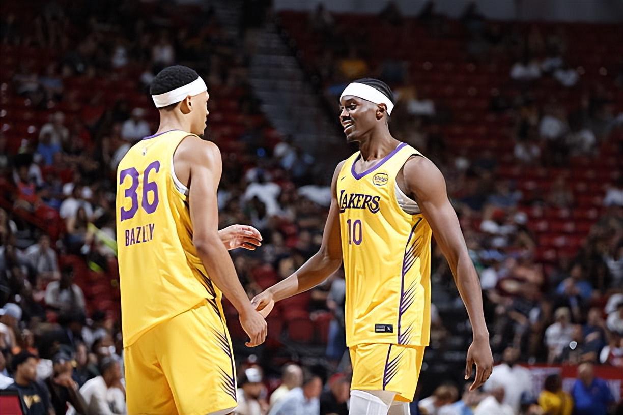 又一次在攻防两端有所发挥，湖人应该赶紧签下这位前广东队外援？