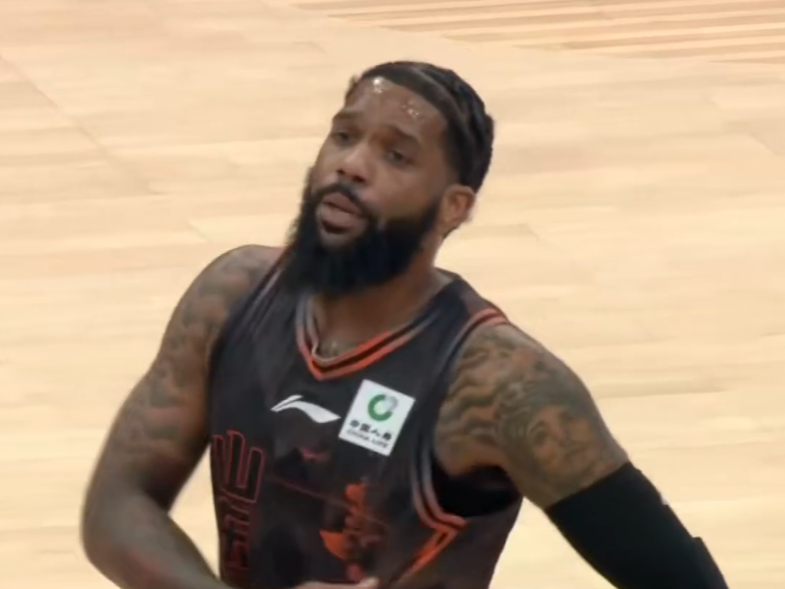 开云官网-8连胜！山东男篮一波流击溃宁波，珀塞尔下起三分雨，鲍威尔回暖