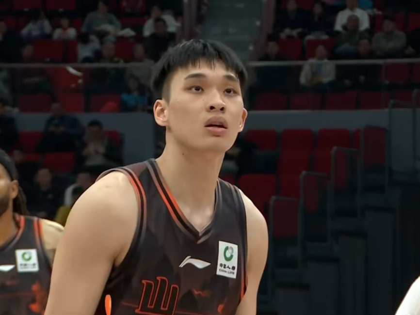 开云官网-8连胜！山东男篮一波流击溃宁波，珀塞尔下起三分雨，鲍威尔回暖